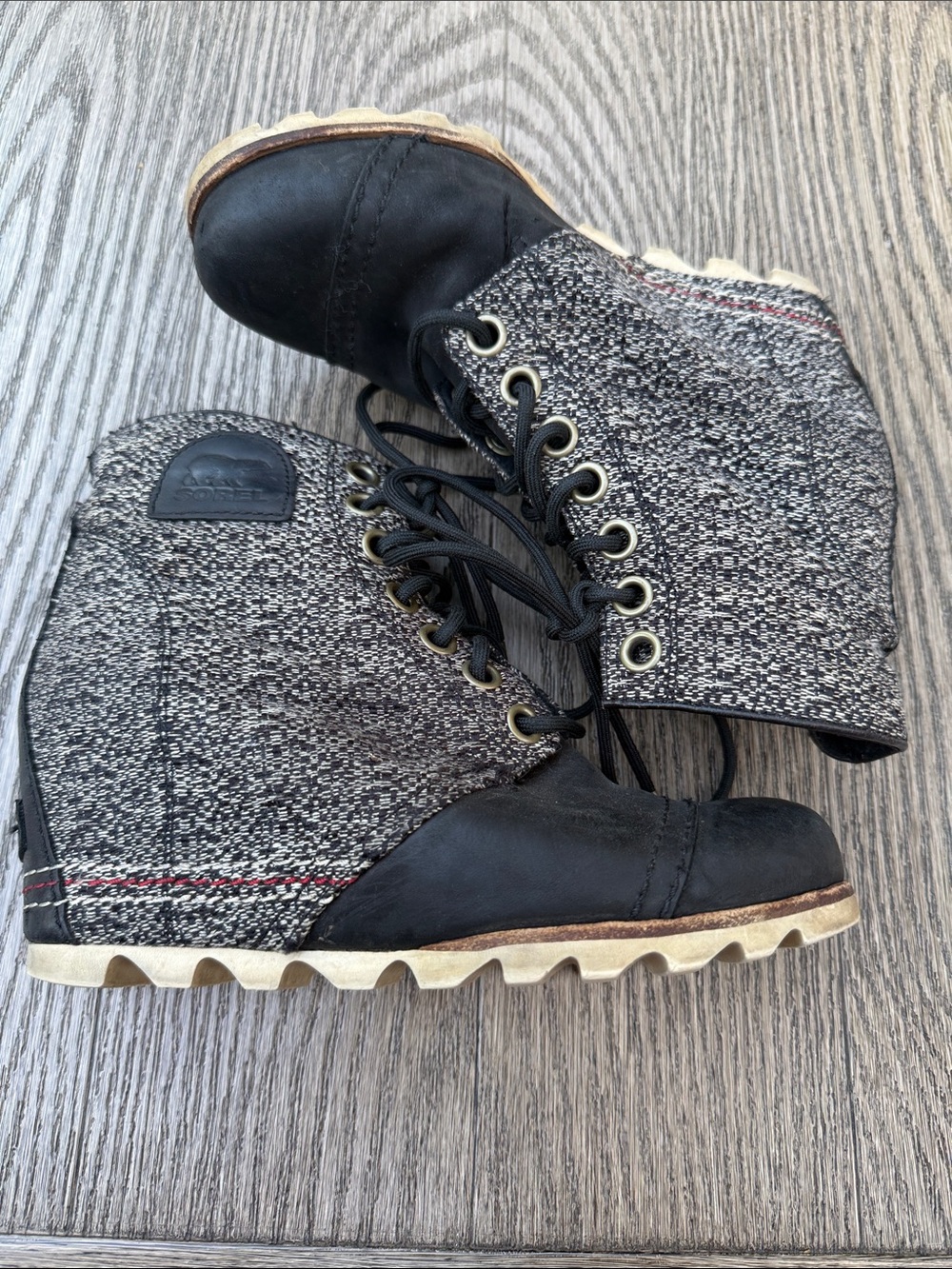 Sorel Gray and Black Lace-Up Women's Boots